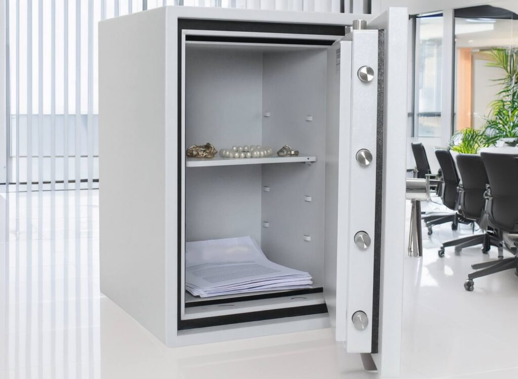 Tresore im Büro für Unterlagen und Wertsachen